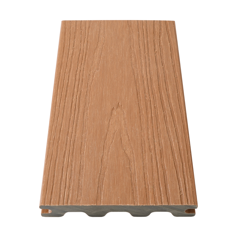 Decking in WPC solido a forma di M