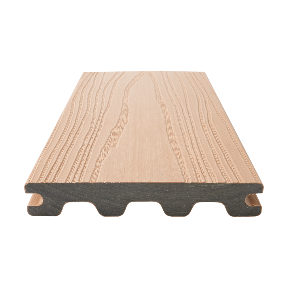 Decking in WPC solido a forma di M