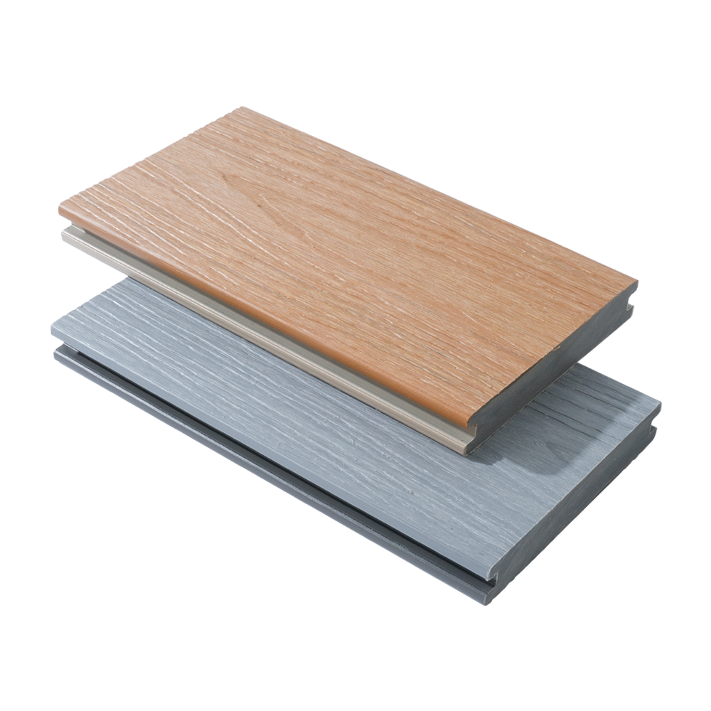 Decking in WPC solido