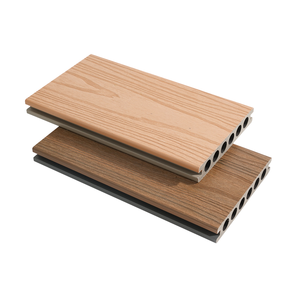 Decking in WPC a coestrusione a sei fori