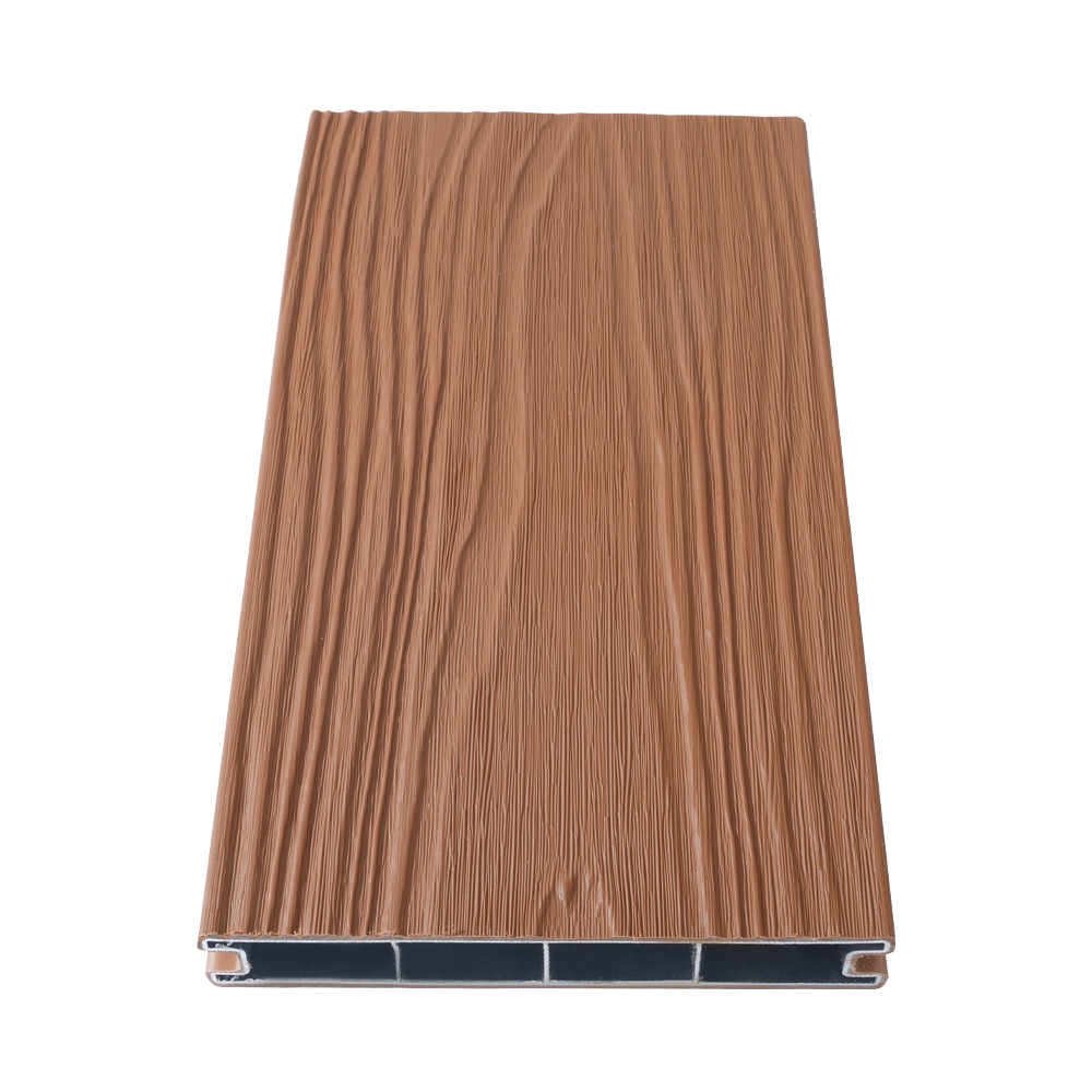Decking in coestrusione di plastica e alluminio