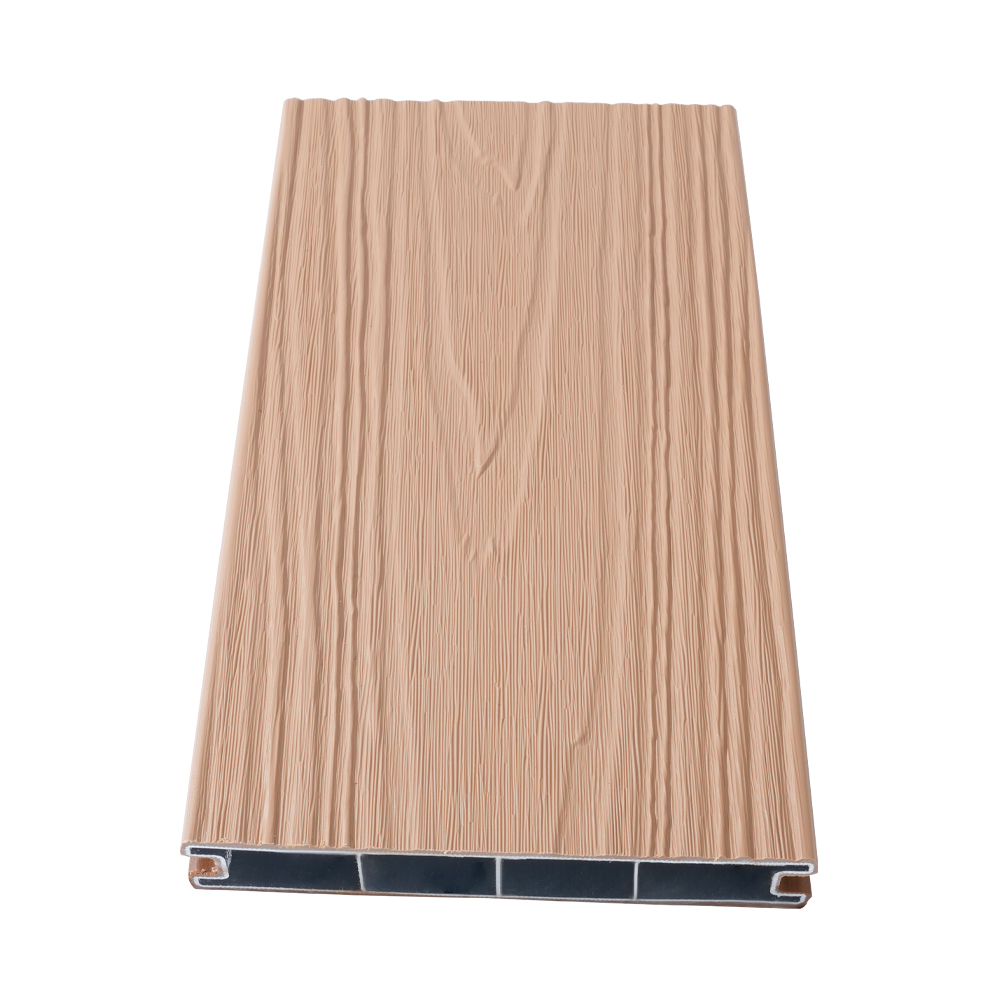Decking in coestrusione di plastica e alluminio